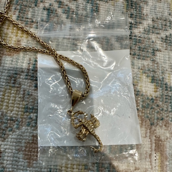 Necklace - Picture 4 of 4